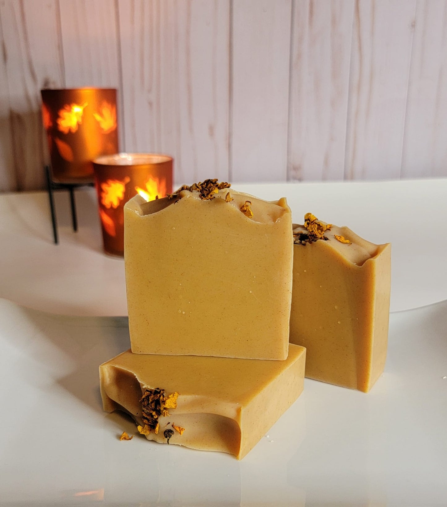 "Turmeric & Lemon" Natural Artisan Soap - Sensitive & Oily Skin, helps to reduce Dark Spots